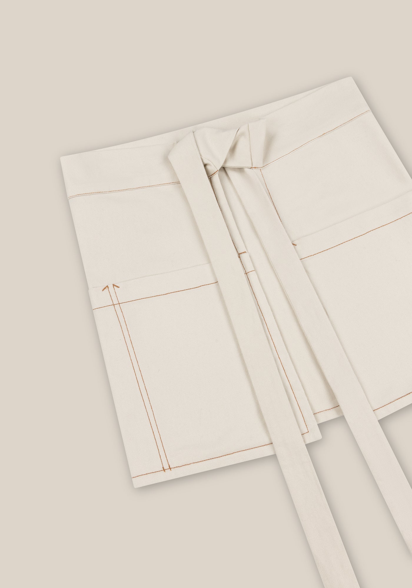 Chestnut Short Apron - Ecru